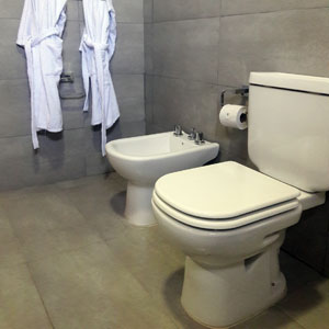 Instalaciones Sanitarias Modernas y Limpias
